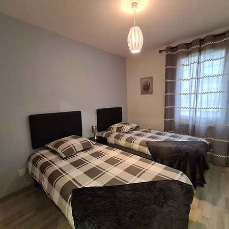 Appartement De Standing Au Centre De シャシウ エクステリア 写真